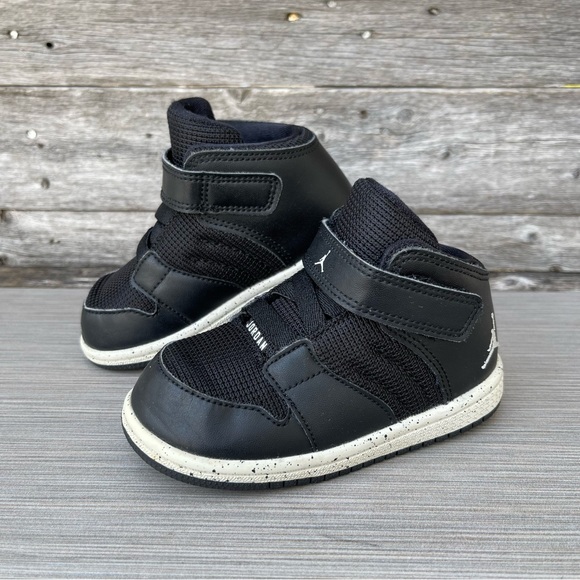 JORDAN 1 FLIGHT 4 PREM BT Shoes - Picture 2 of 7